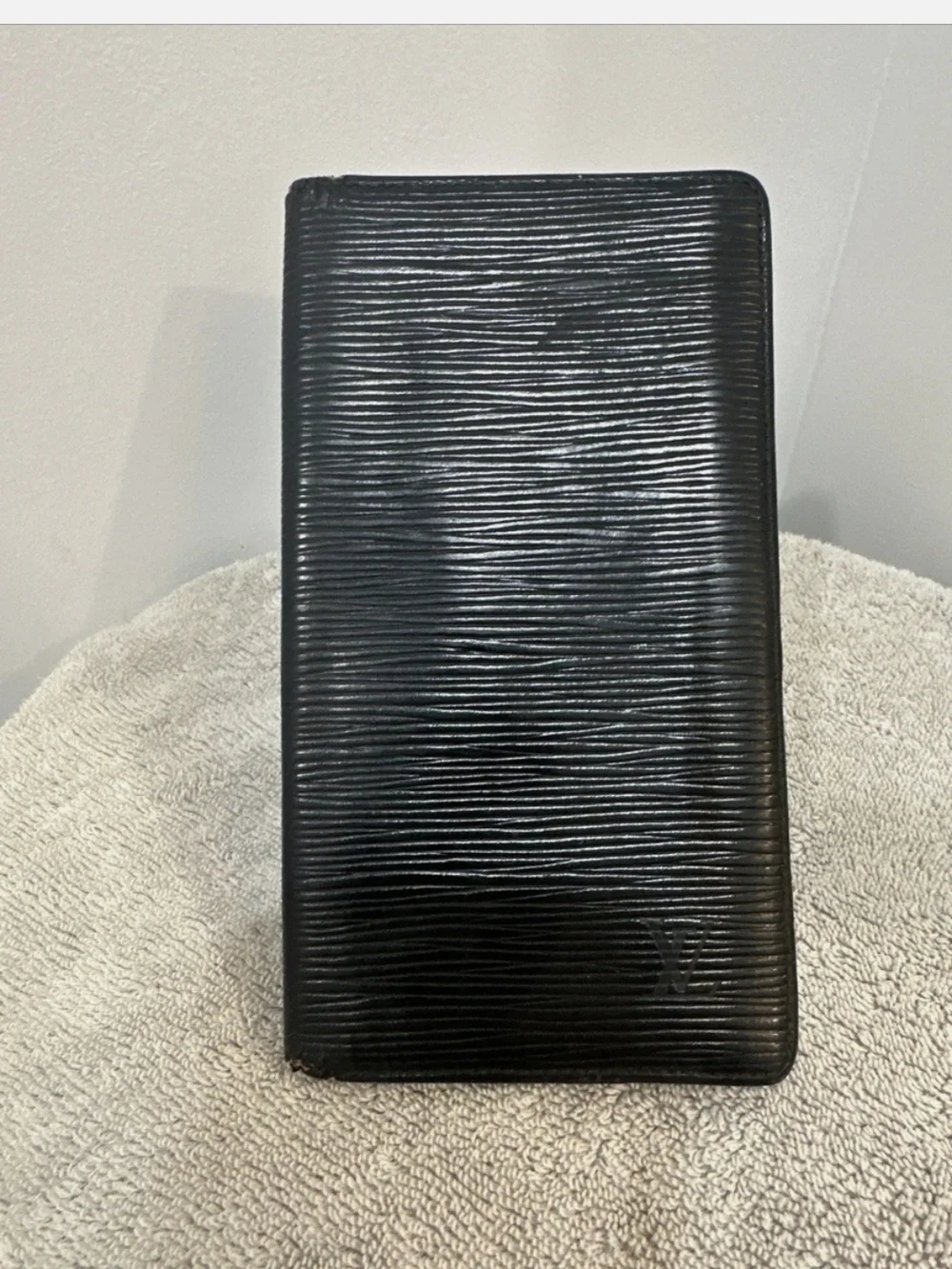 LV Louis Vuitton Black Epi Leather Long Wallet - Picture 1 of 8